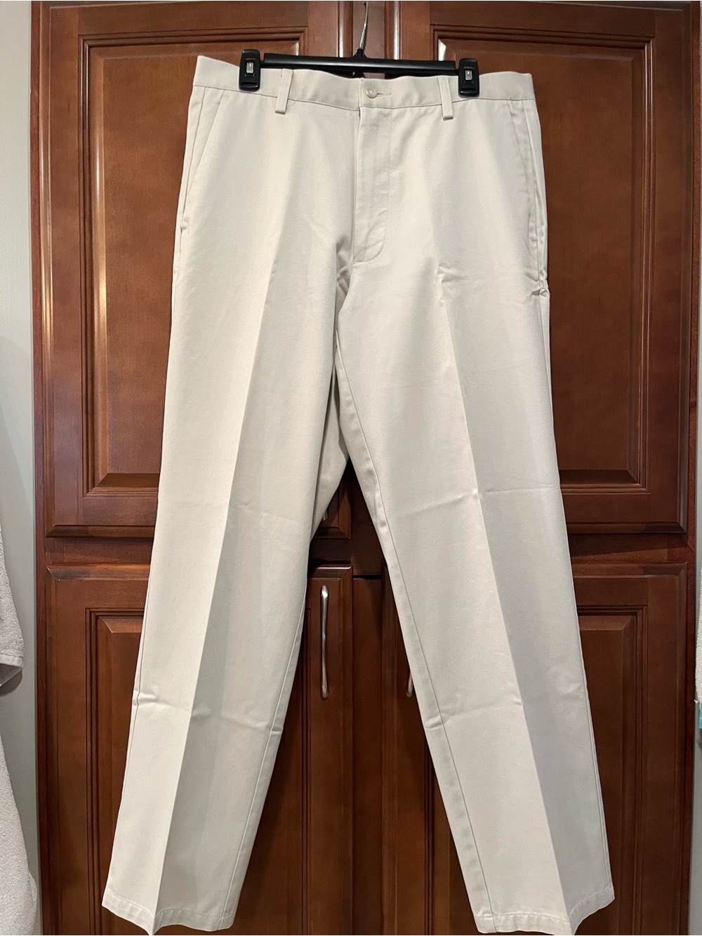 Dockers Men's Khaki Pleated Dress Pants - Cream